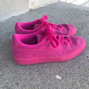 Puma Suede Classic Monochrome Sneakers